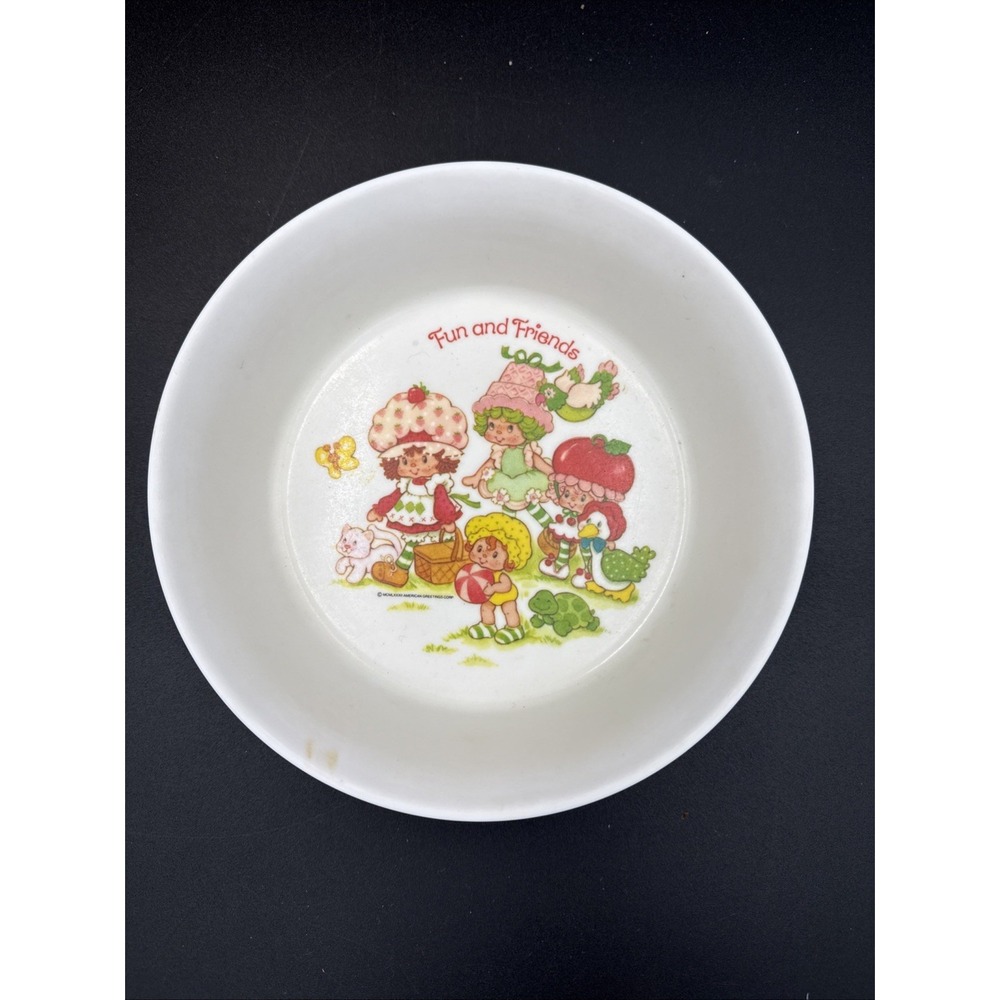 Vintage Strawberry Shortcake "Fun & Friends" Cereal Bowl; SiLite Inc 3242